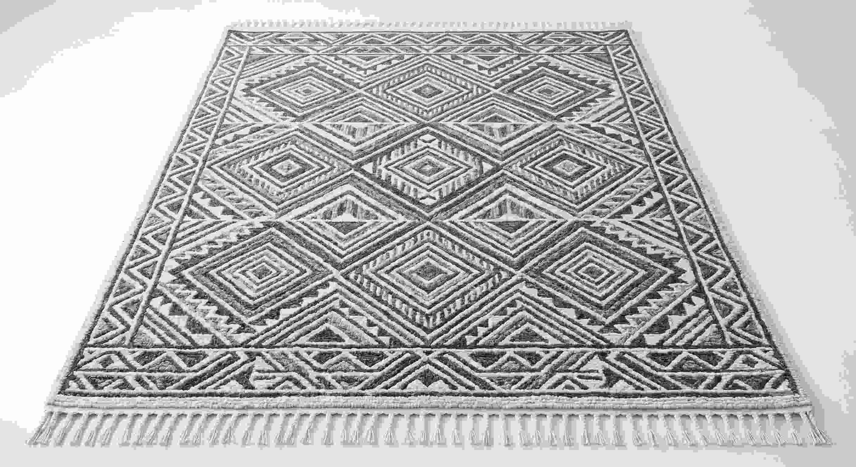 Geometric Pattern Wool Rug